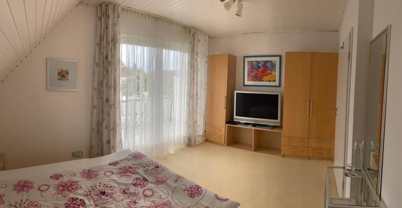 Schöne Zimmer im Zentrum Leben Offenburg Exterior foto